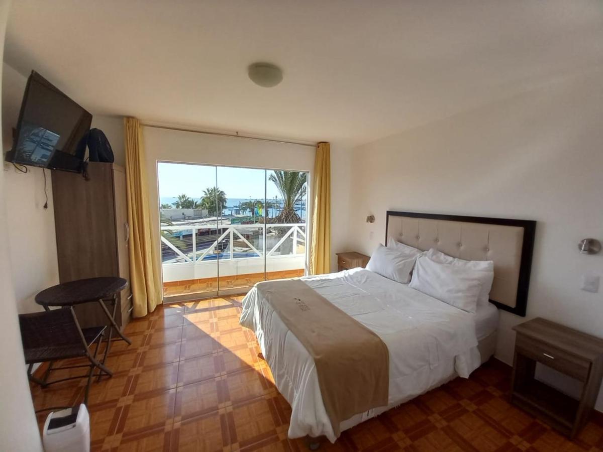 Hostal Los Frayles 파라카스 외부 사진