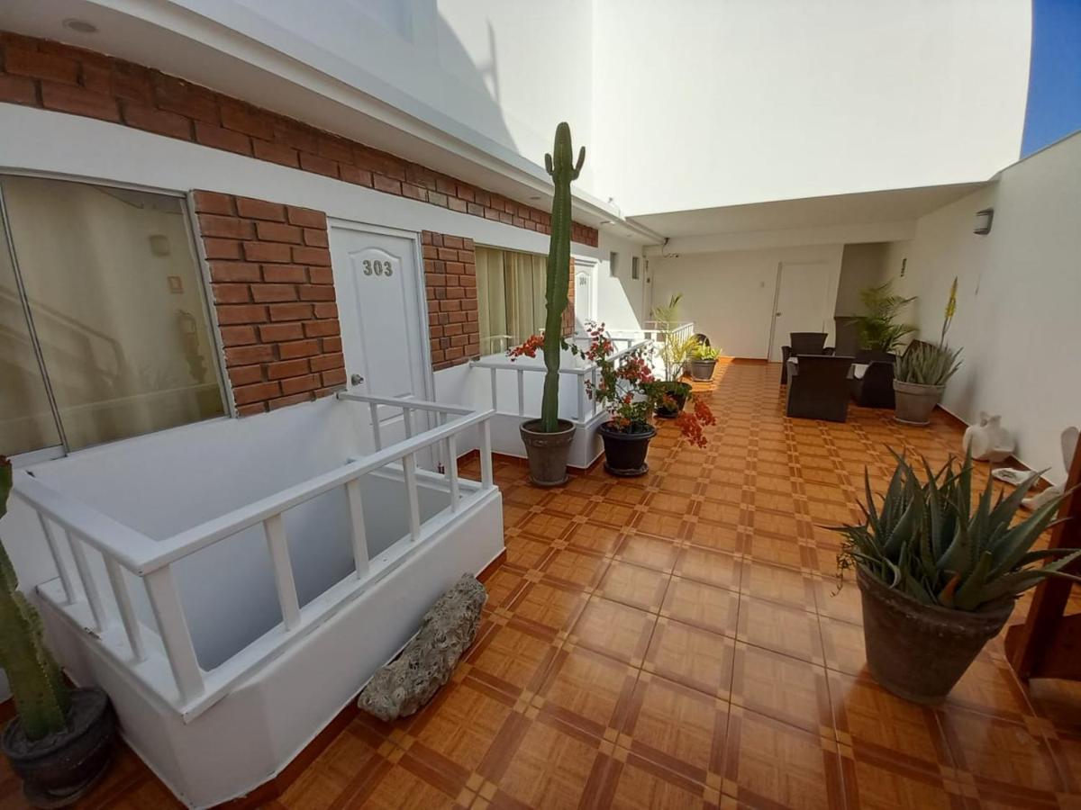 Hostal Los Frayles 파라카스 외부 사진