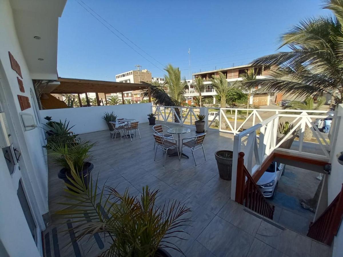 Hostal Los Frayles 파라카스 외부 사진
