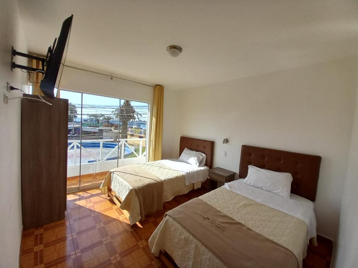 Hostal Los Frayles 파라카스 외부 사진