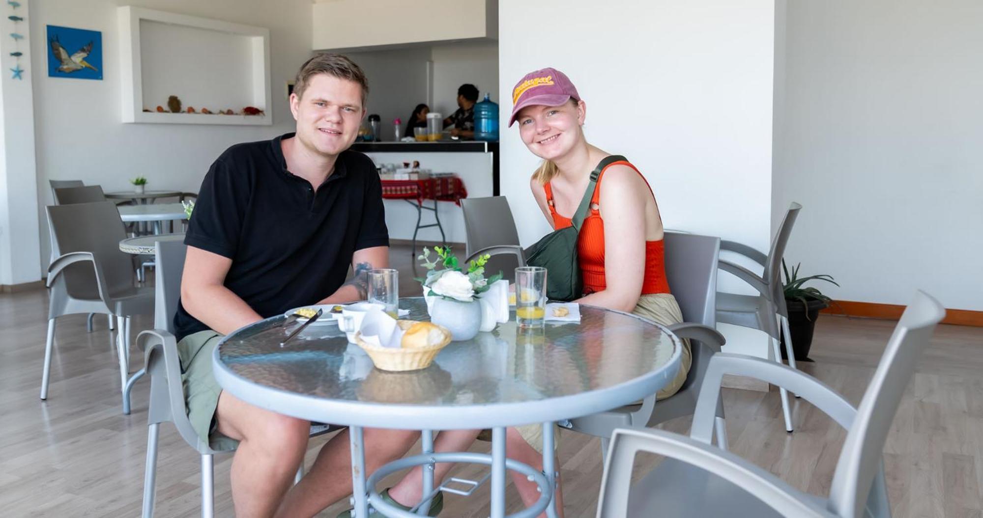 Hostal Los Frayles 파라카스 외부 사진
